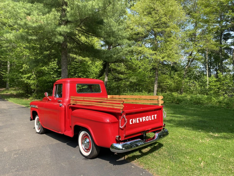 1959 Chevrolet Task Force - Image 12 of 31