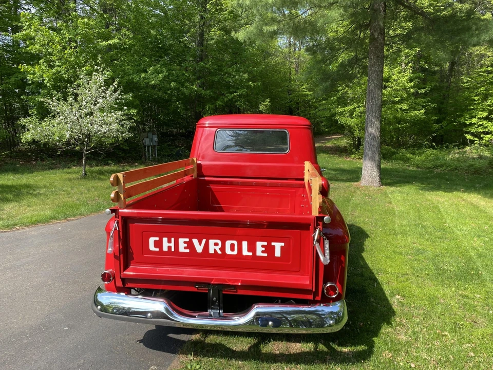 1959 Chevrolet Task Force - Image 15 of 31