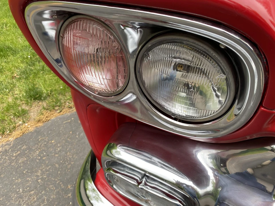 1959 Chevrolet Task Force - Image 27 of 31