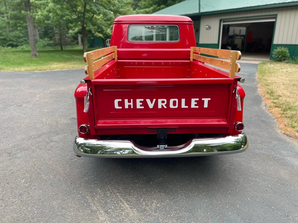 1959 Chevrolet Task Force - Image 23 of 31