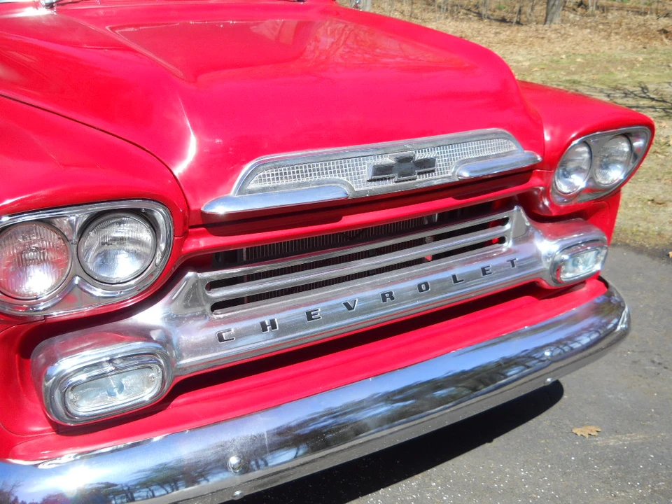 1959 Chevrolet Task Force - Image 25 of 31