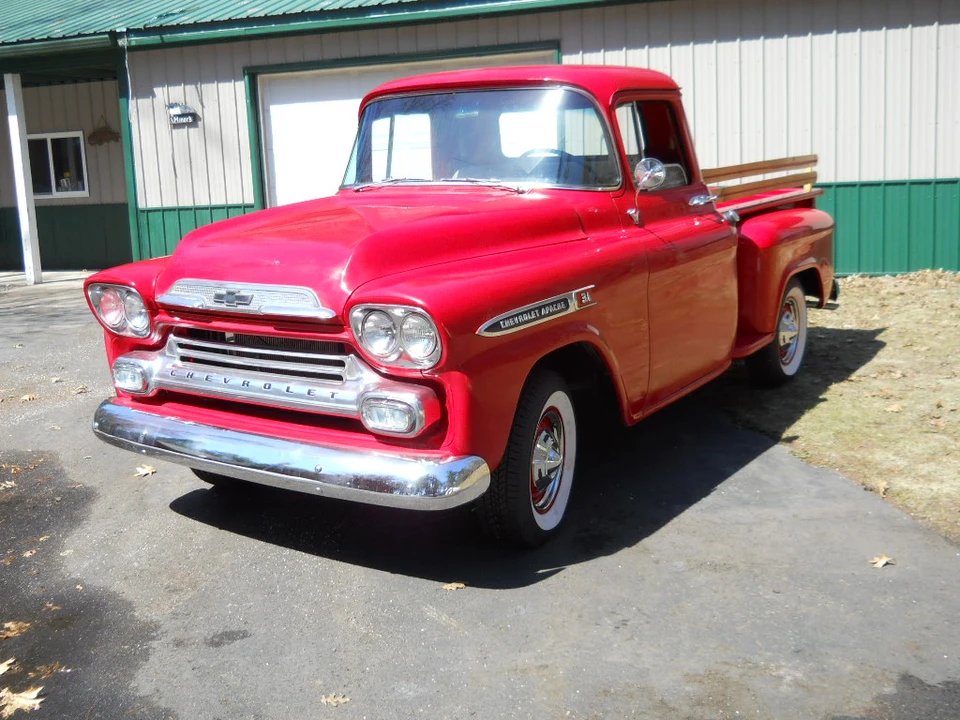 1959 Chevrolet Task Force - Image 20 of 31
