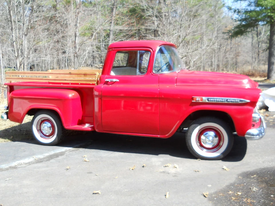 1959 Chevrolet Task Force - Image 17 of 31