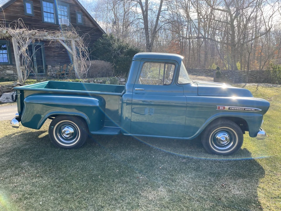 1959 Chevrolet Task Force - Image 5 of 31
