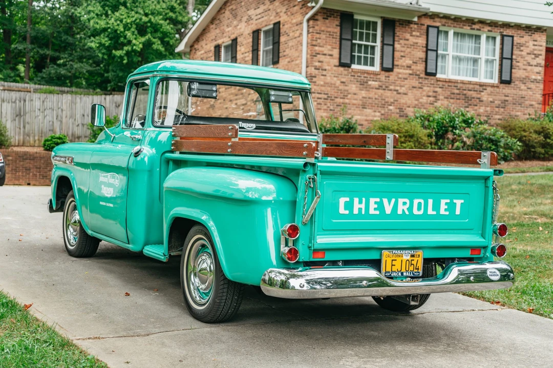 1959 Chevrolet Task Force - Image 4 of 31