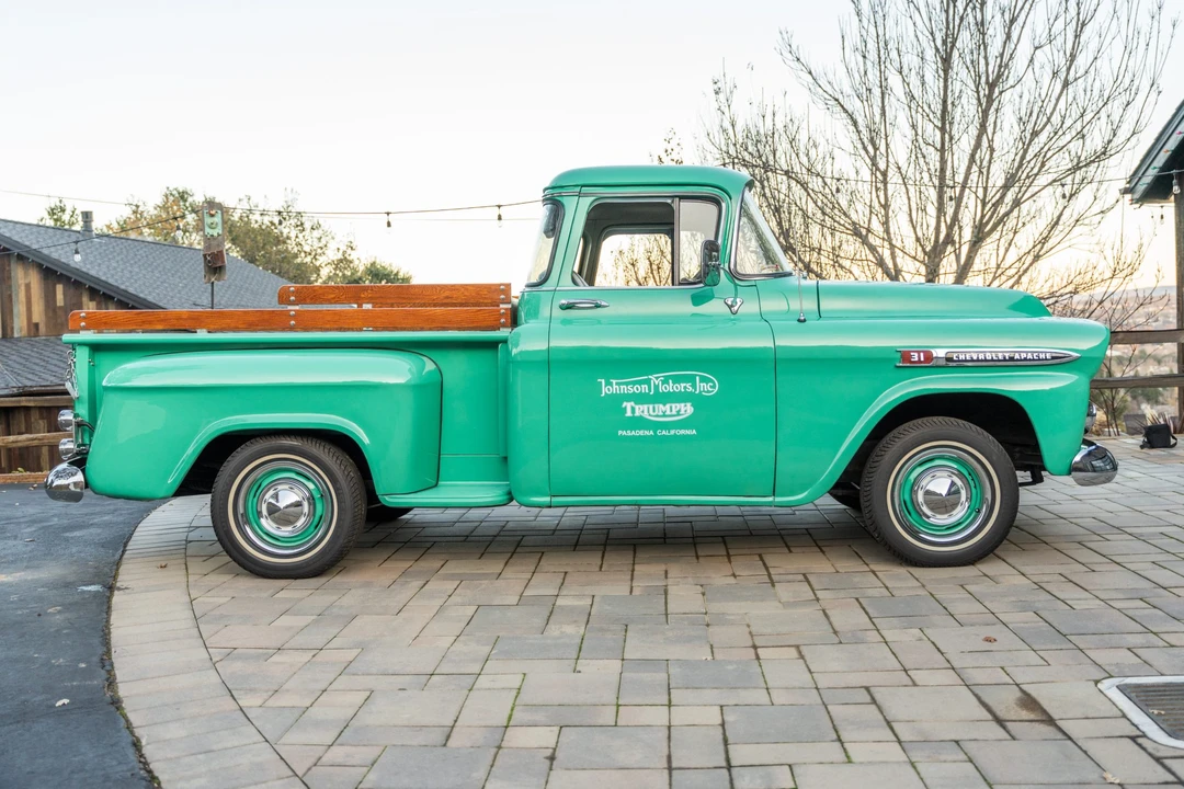 1959 Chevrolet Task Force - Image 8 of 31