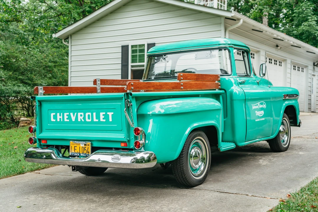 1959 Chevrolet Task Force - Image 6 of 31