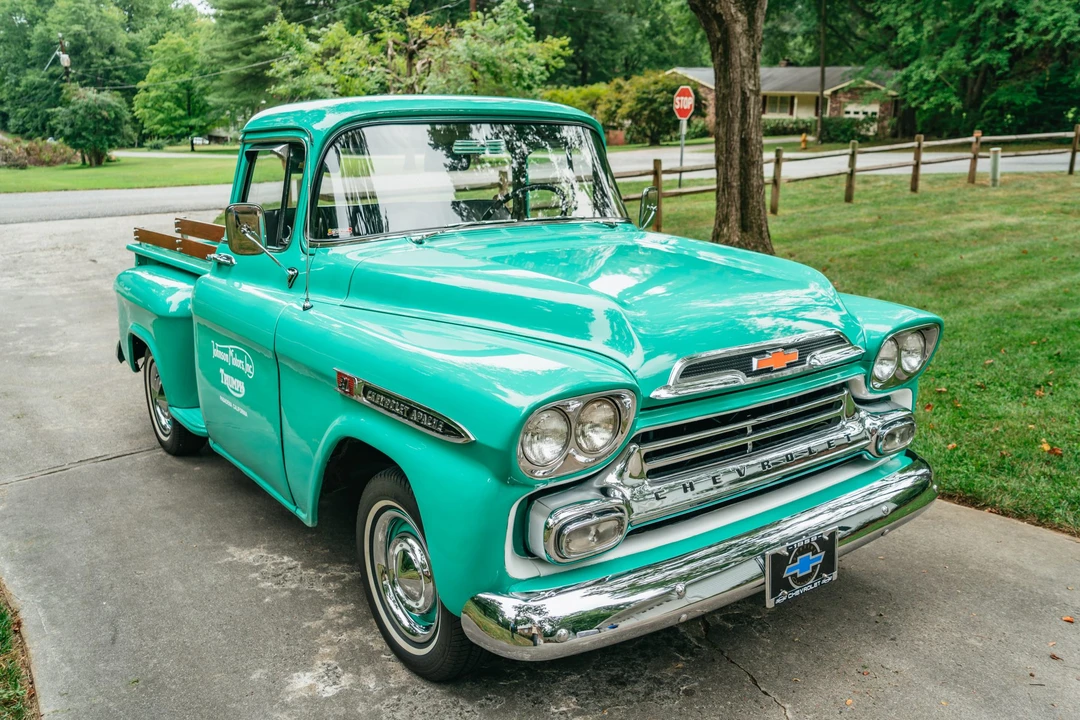 1959 Chevrolet Task Force - Image 8 of 31