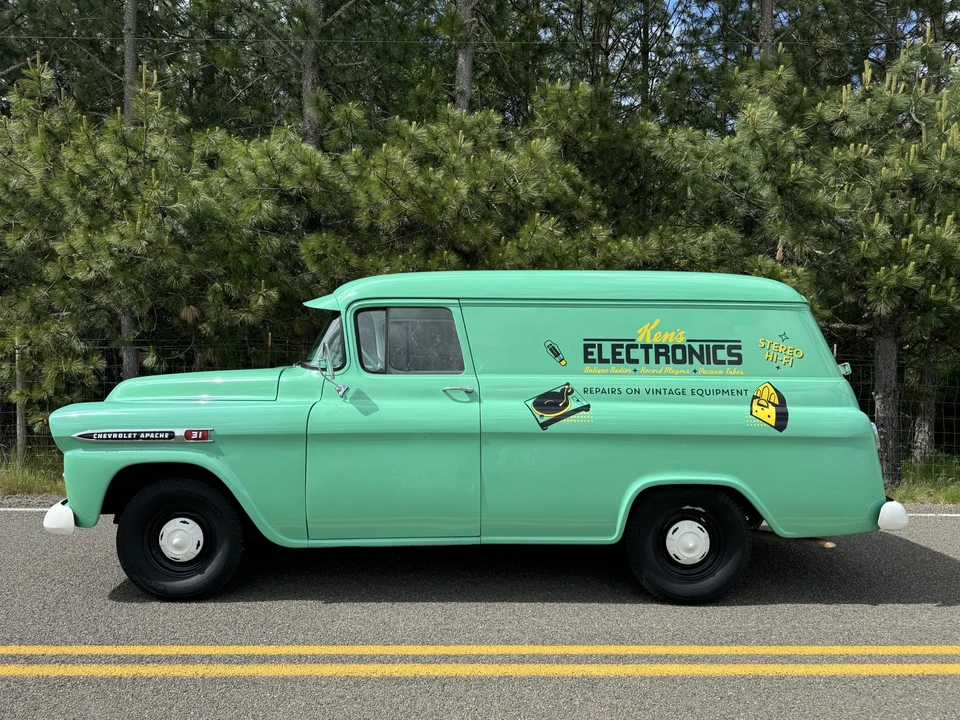 1959 Chevrolet Task Force - Image 11 of 31