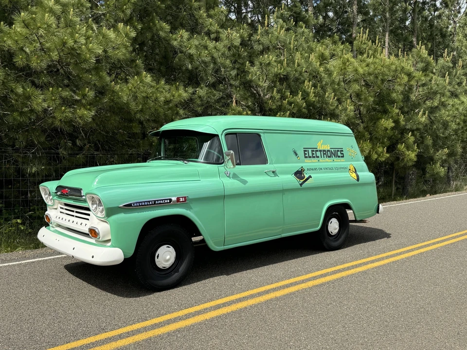 1959 Chevrolet Task Force - Image 8 of 31