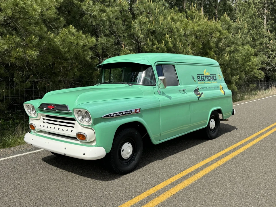 1959 Chevrolet Task Force - Image 7 of 31