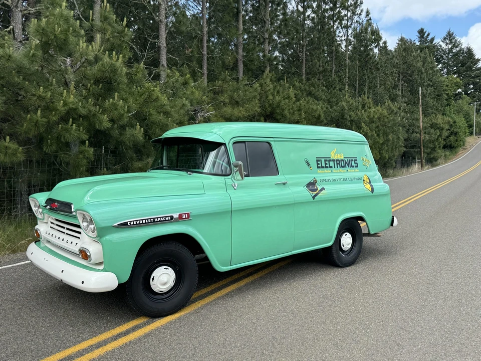 1959 Chevrolet Task Force - Image 9 of 31