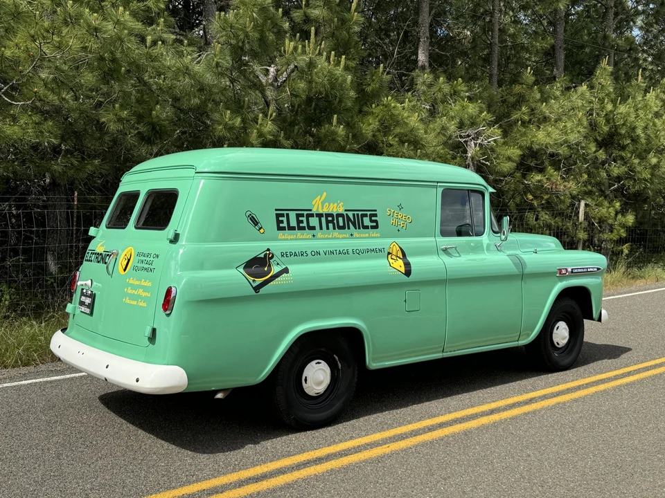 1959 Chevrolet Task Force - Image 19 of 31