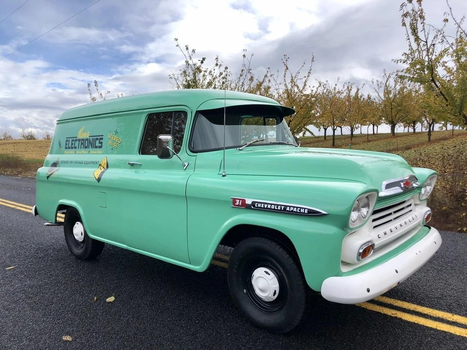 1959 Chevrolet Task Force - Image 29 of 31