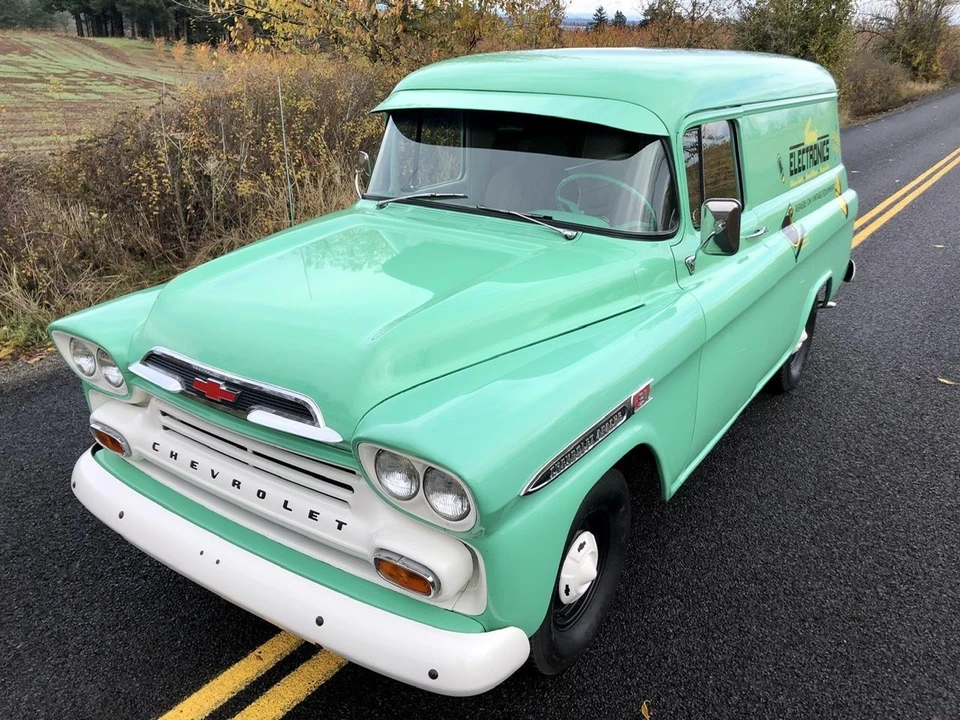 1959 Chevrolet Task Force - Image 9 of 31