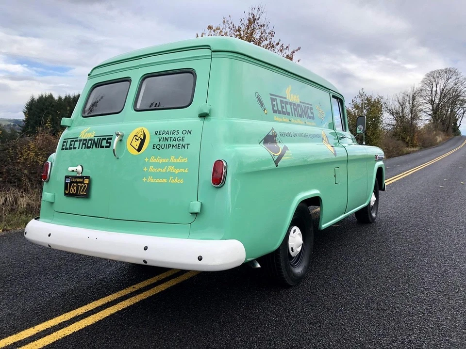 1959 Chevrolet Task Force - Image 15 of 31
