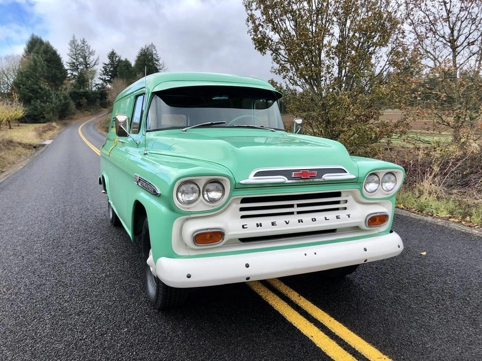 1959 Chevrolet Task Force - Image 23 of 31
