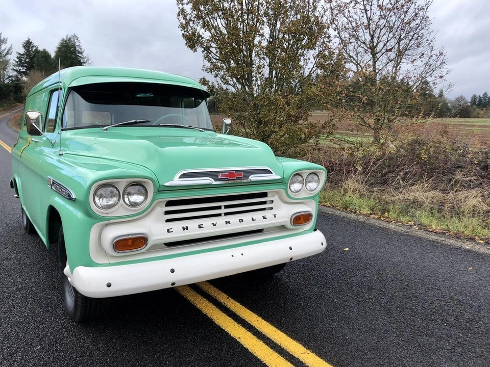 1959 Chevrolet Task Force - Image 24 of 31
