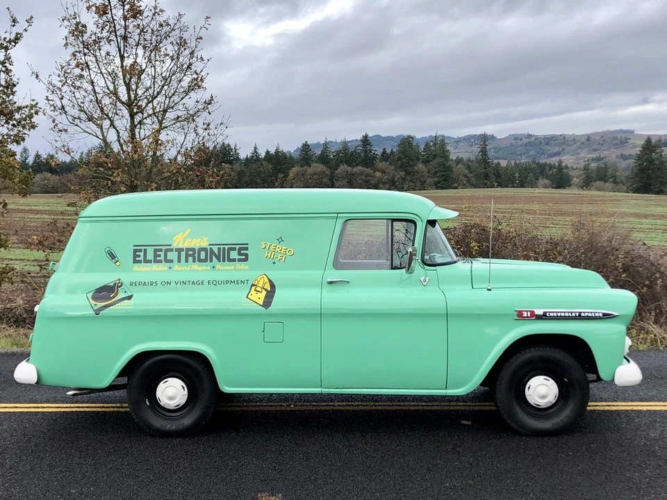 1959 Chevrolet Task Force - Image 18 of 31