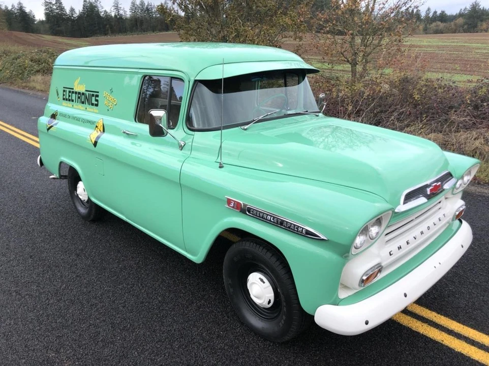 1959 Chevrolet Task Force - Image 30 of 31