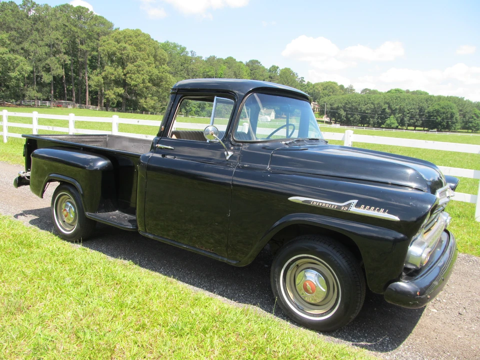 1959 Chevrolet Task Force - Image 5 of 31