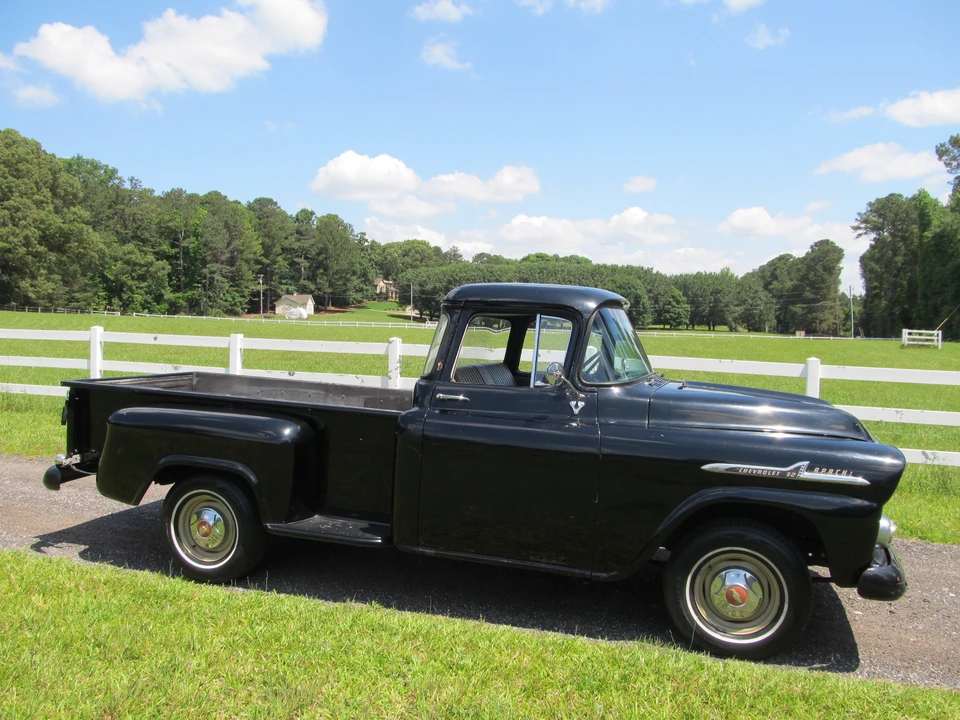 1959 Chevrolet Task Force - Image 6 of 31