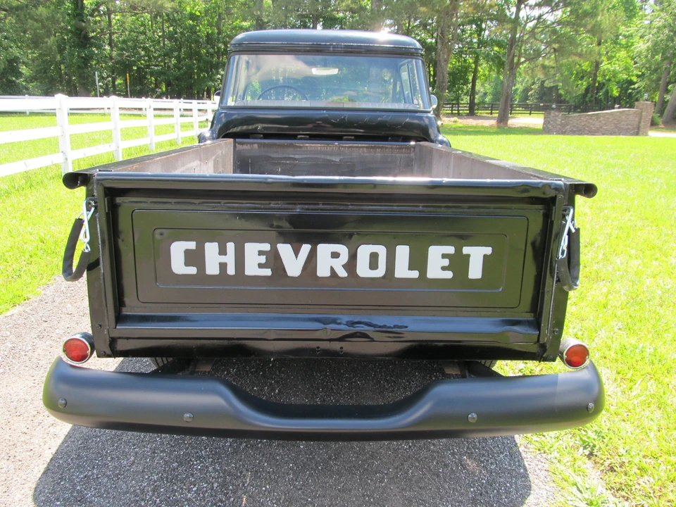 1959 Chevrolet Task Force - Image 11 of 31
