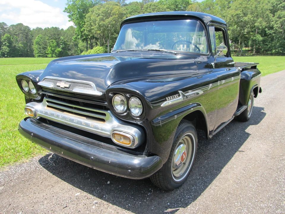 1959 Chevrolet Task Force - Image 16 of 31