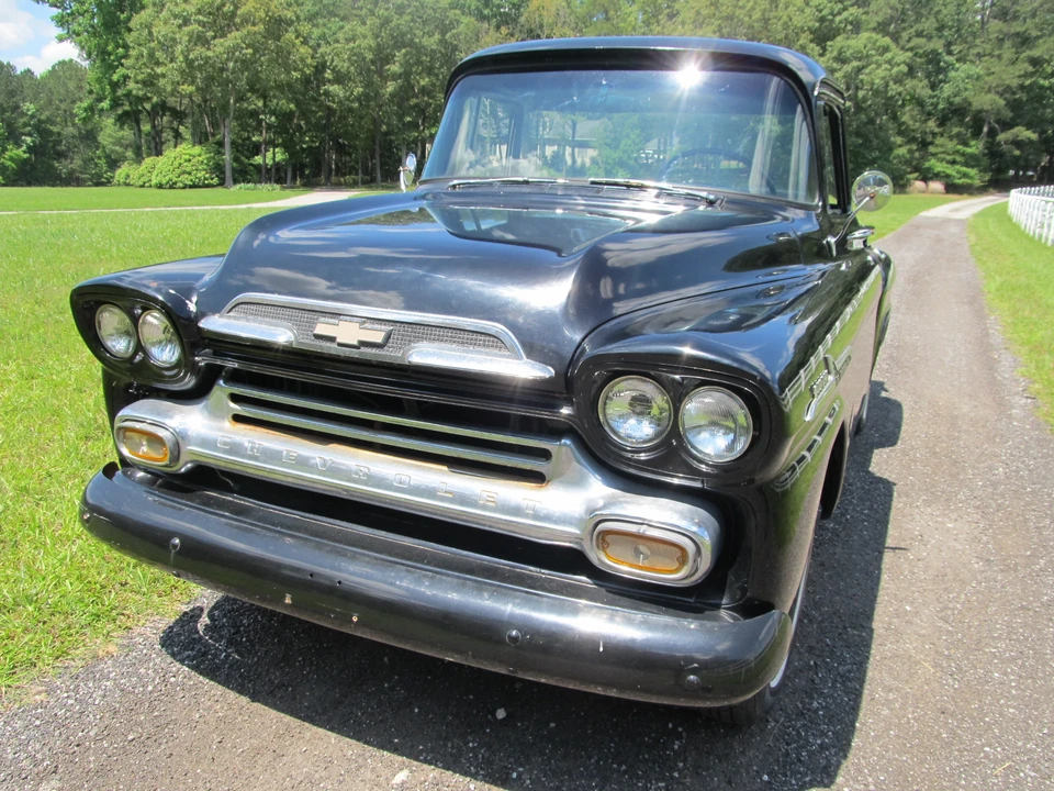 1959 Chevrolet Task Force - Image 17 of 31