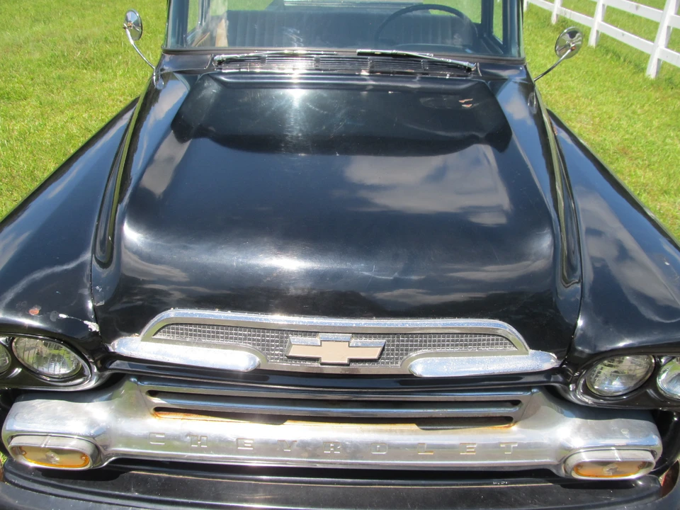 1959 Chevrolet Task Force - Image 24 of 31