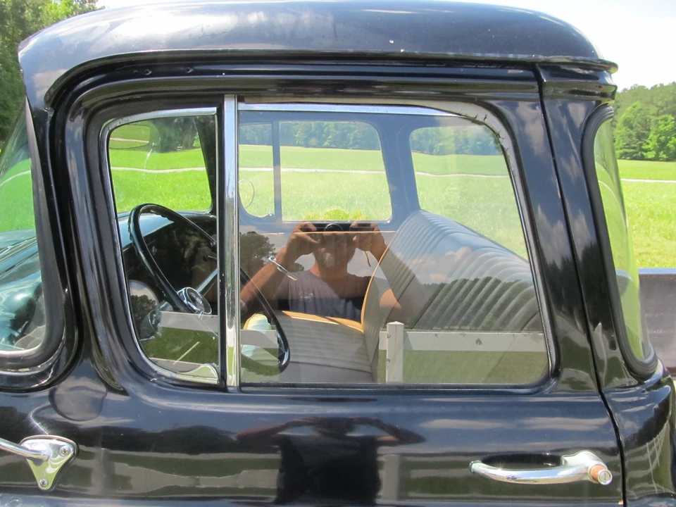 1959 Chevrolet Task Force - Image 30 of 31