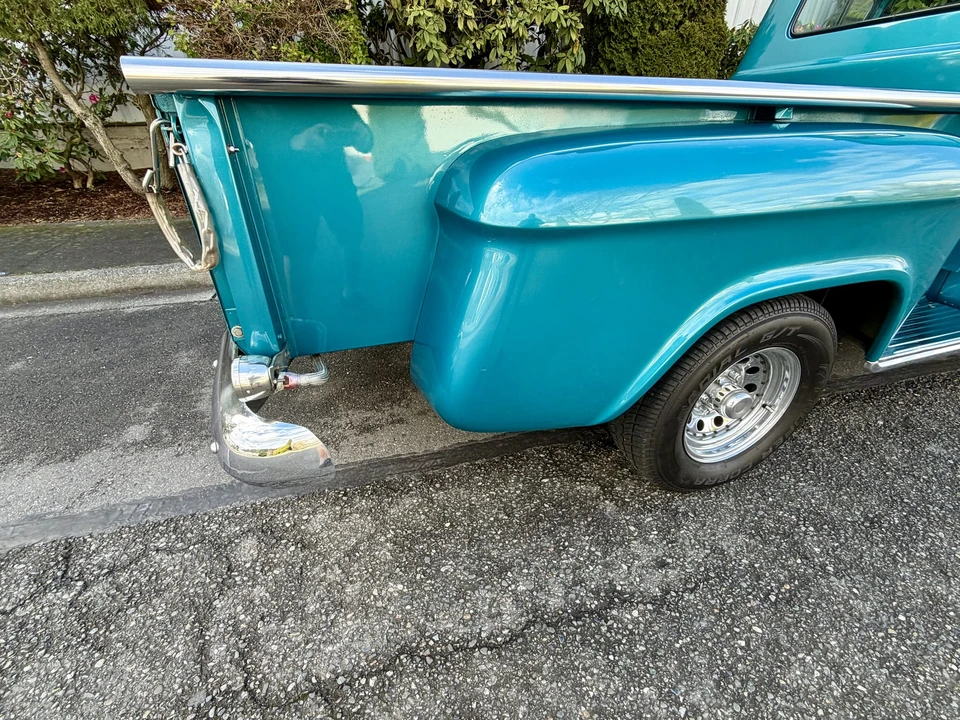 1959 Chevrolet Task Force - Image 27 of 31