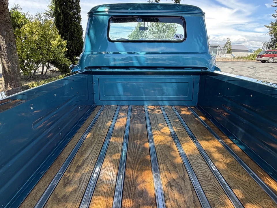 1959 Chevrolet Task Force - Image 21 of 31