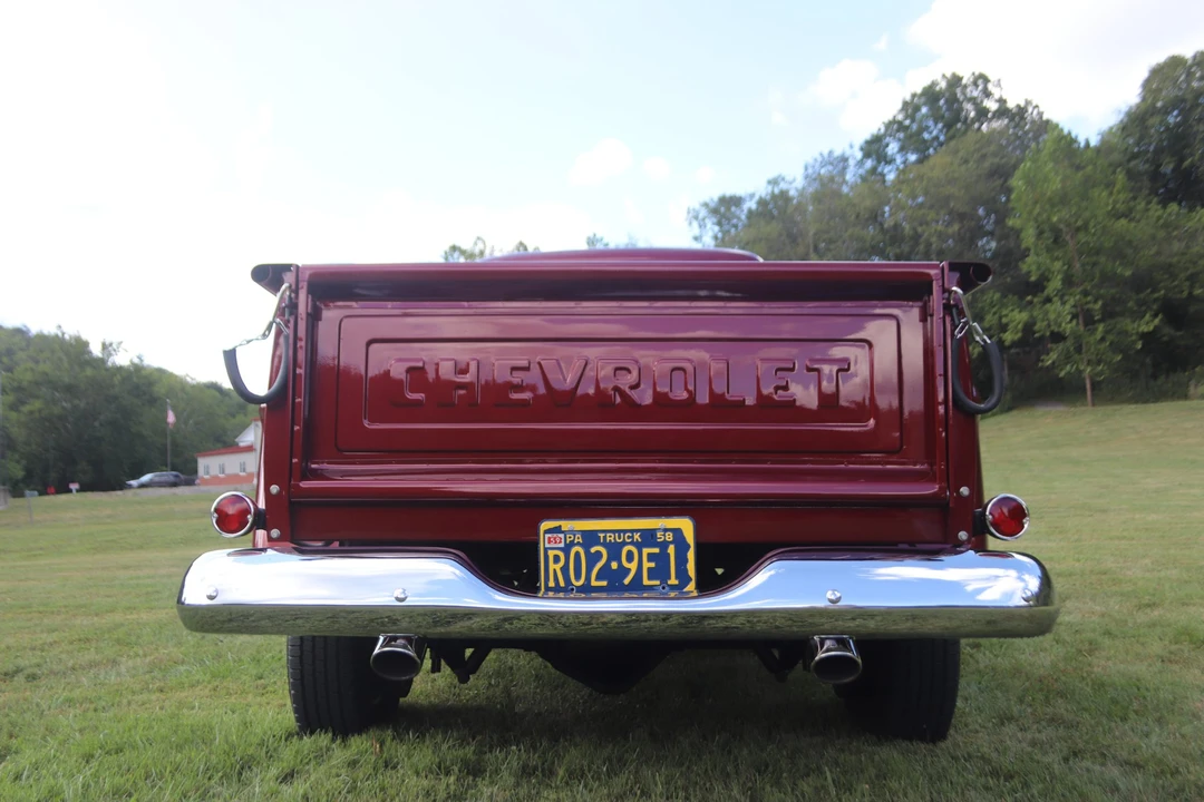 1959 Chevrolet Task Force - Image 26 of 31