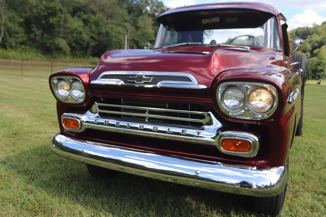 1959 Chevrolet Task Force - Image 10 of 31