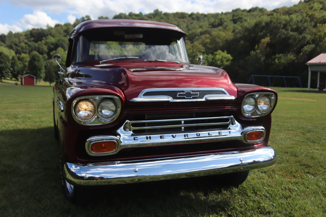 1959 Chevrolet Task Force - Image 8 of 31
