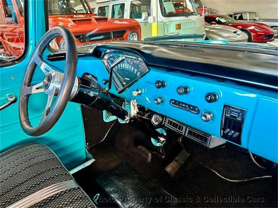 1959 Chevrolet Task Force - Image 16 of 20