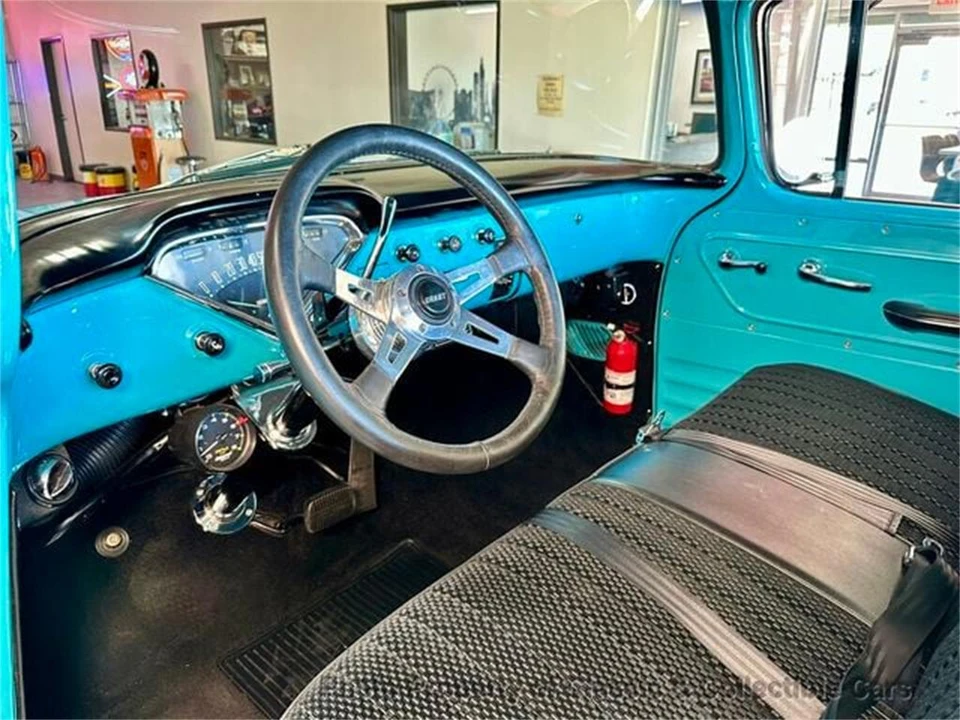 1959 Chevrolet Task Force - Image 11 of 20