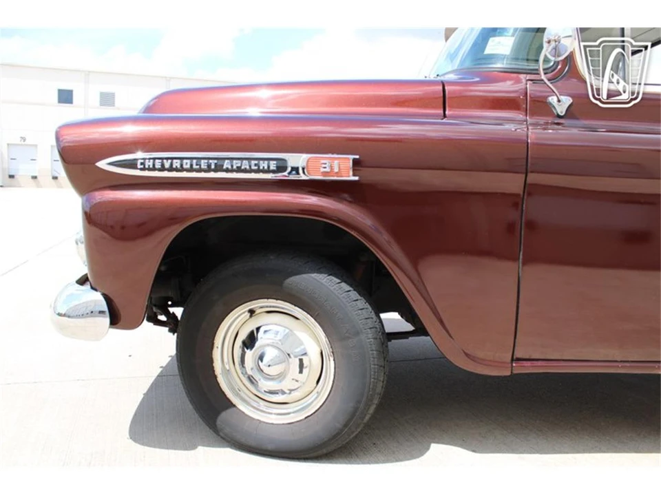 1959 Chevrolet Task Force - Image 27 of 31