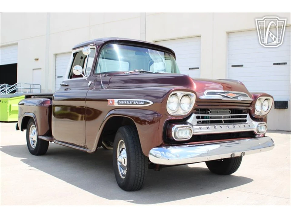 1959 Chevrolet Task Force - Image 19 of 31