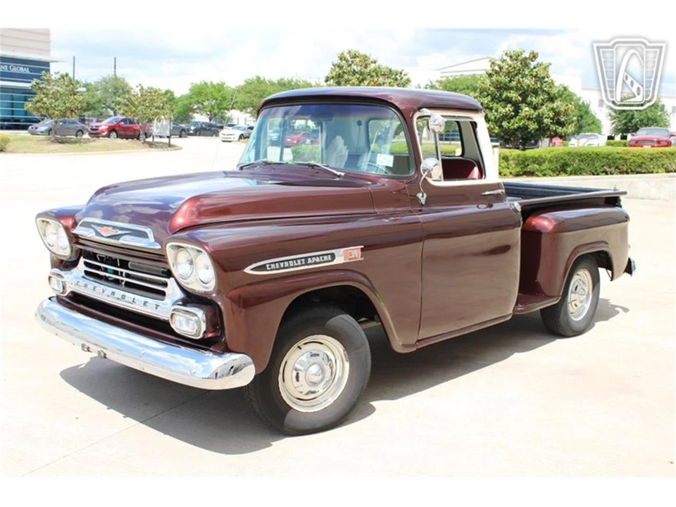 1959 Chevrolet Task Force - Image 24 of 31
