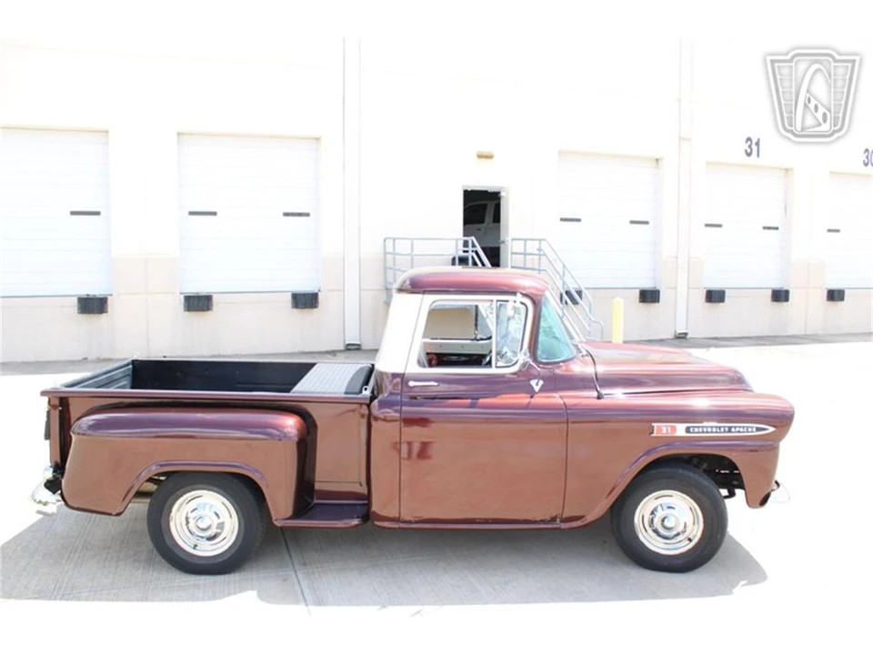 1959 Chevrolet Task Force - Image 14 of 31