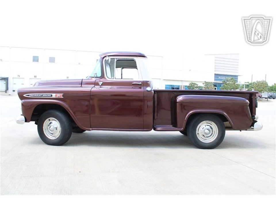 1959 Chevrolet Task Force - Image 4 of 31