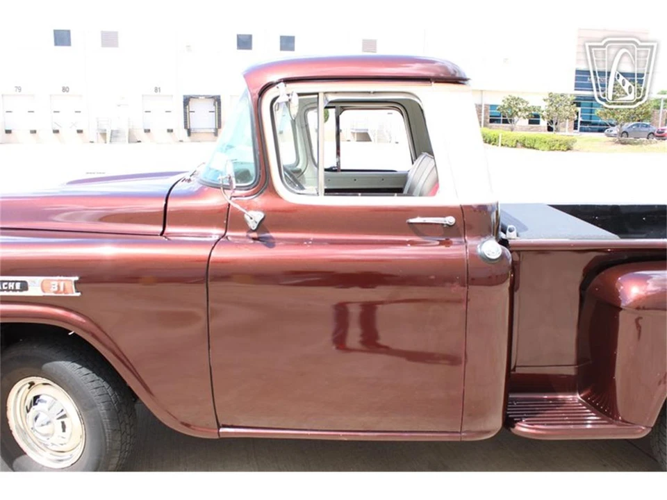 1959 Chevrolet Task Force - Image 30 of 31