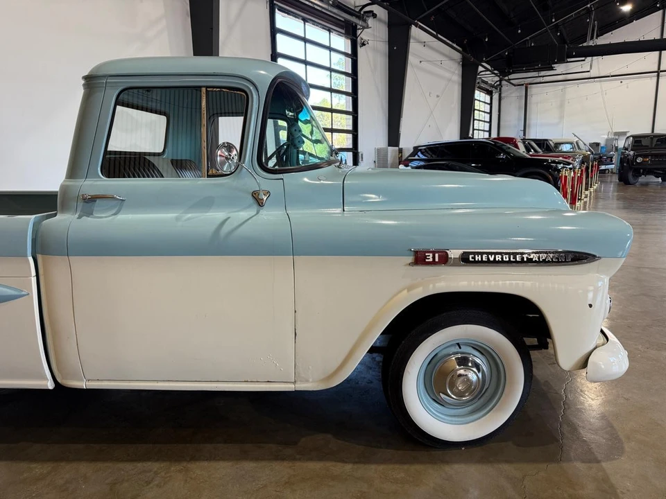 1959 Chevrolet Task Force - Image 12 of 29