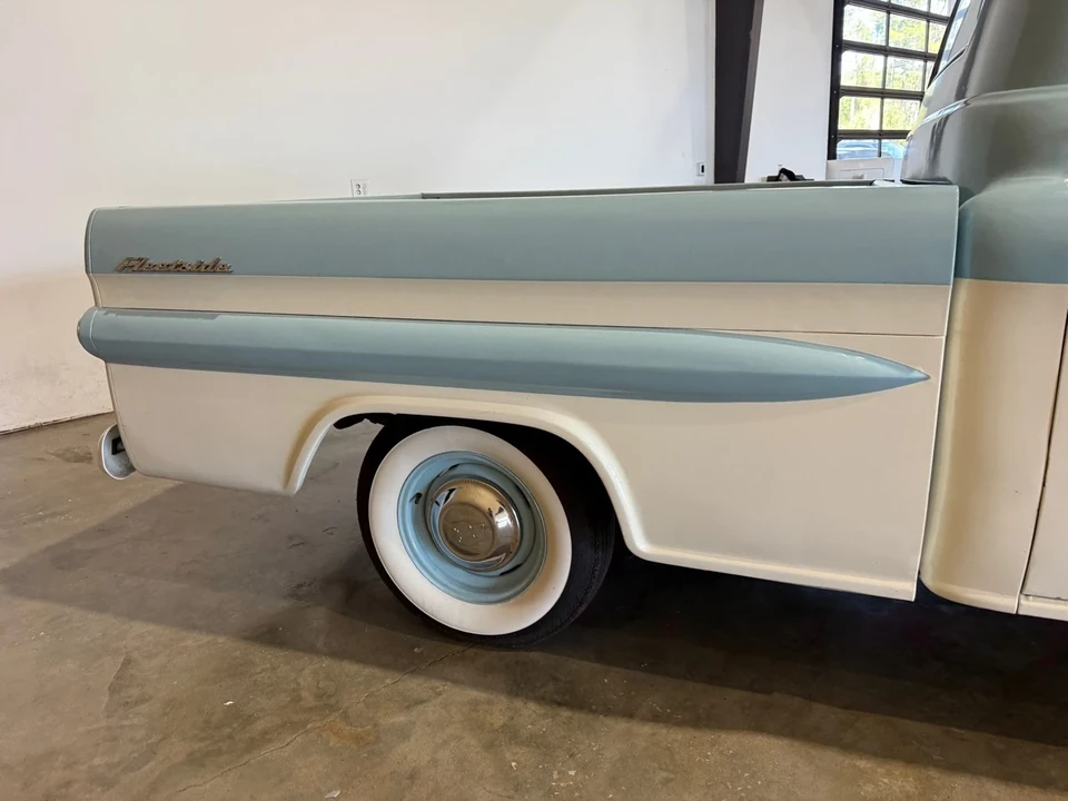 1959 Chevrolet Task Force - Image 14 of 21