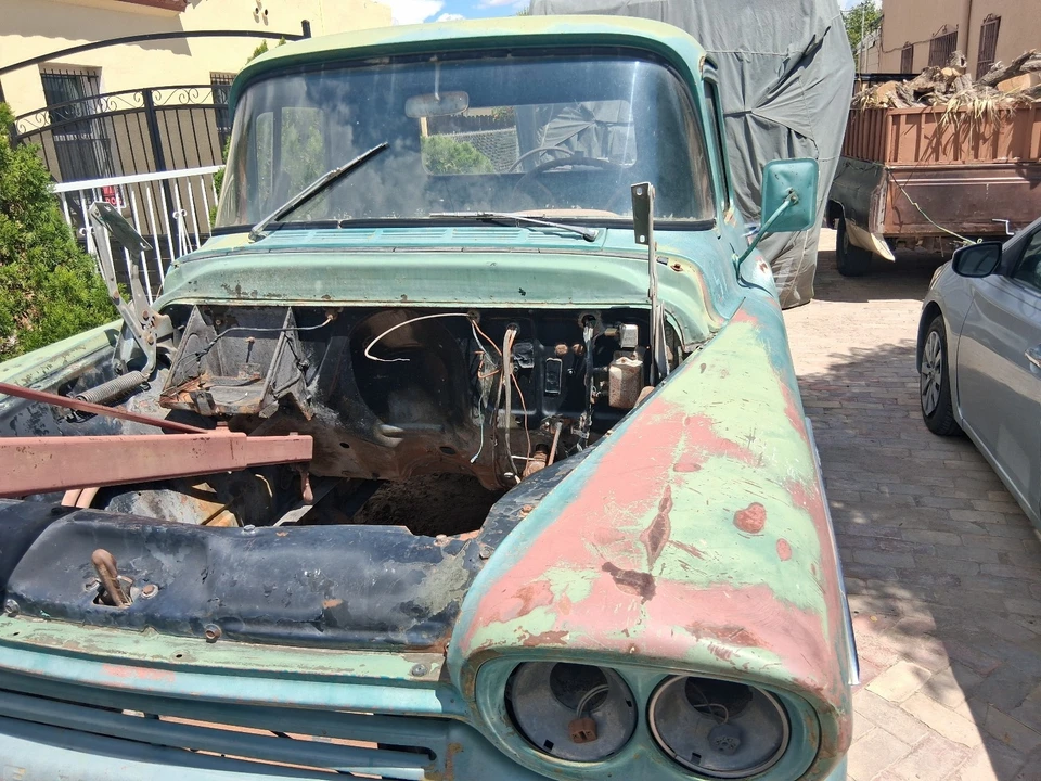 1959 Chevrolet Task Force - Image 12 of 14