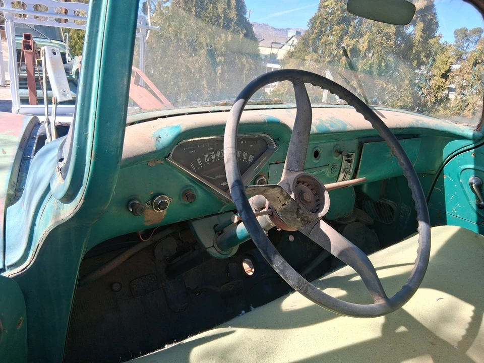 1959 Chevrolet Task Force - Image 11 of 14