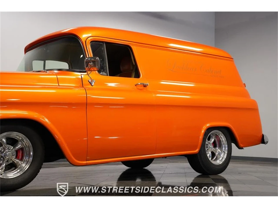 1959 Chevrolet Task Force - Image 21 of 31
