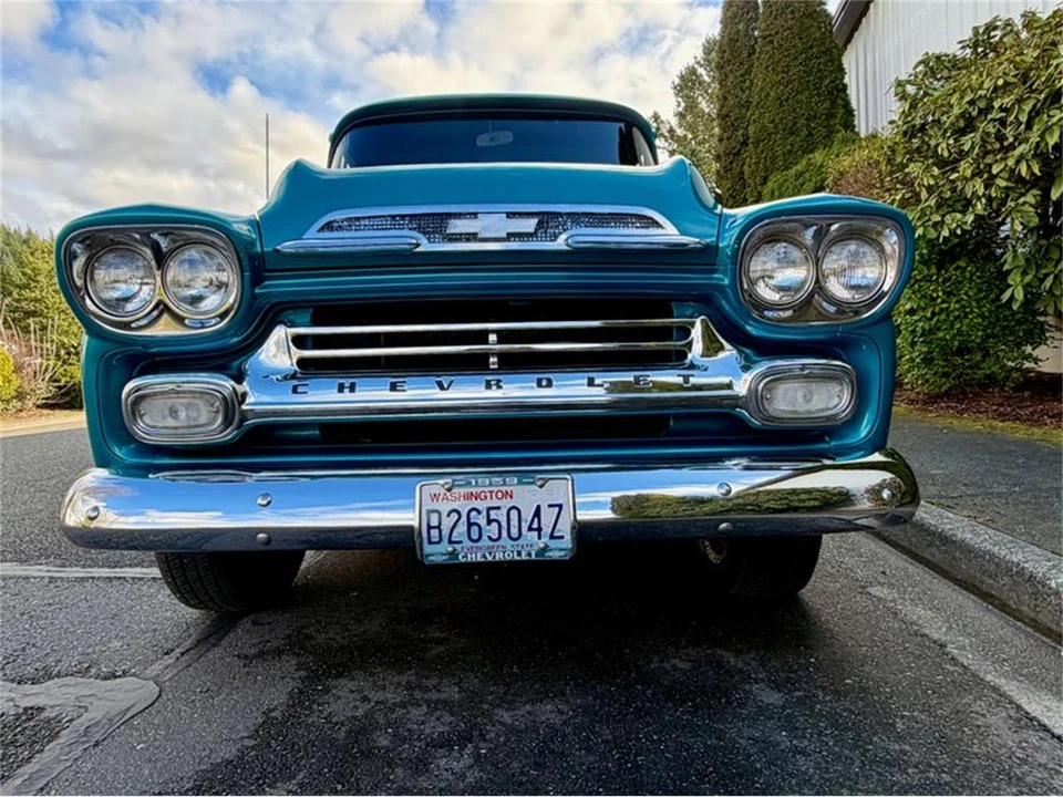 1959 Chevrolet Task Force - Image 23 of 31